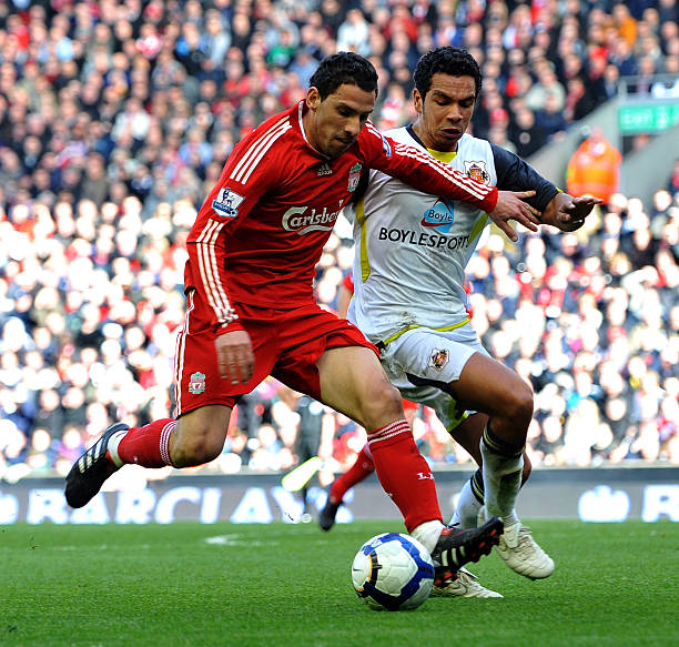 居队内首位 居队内首位