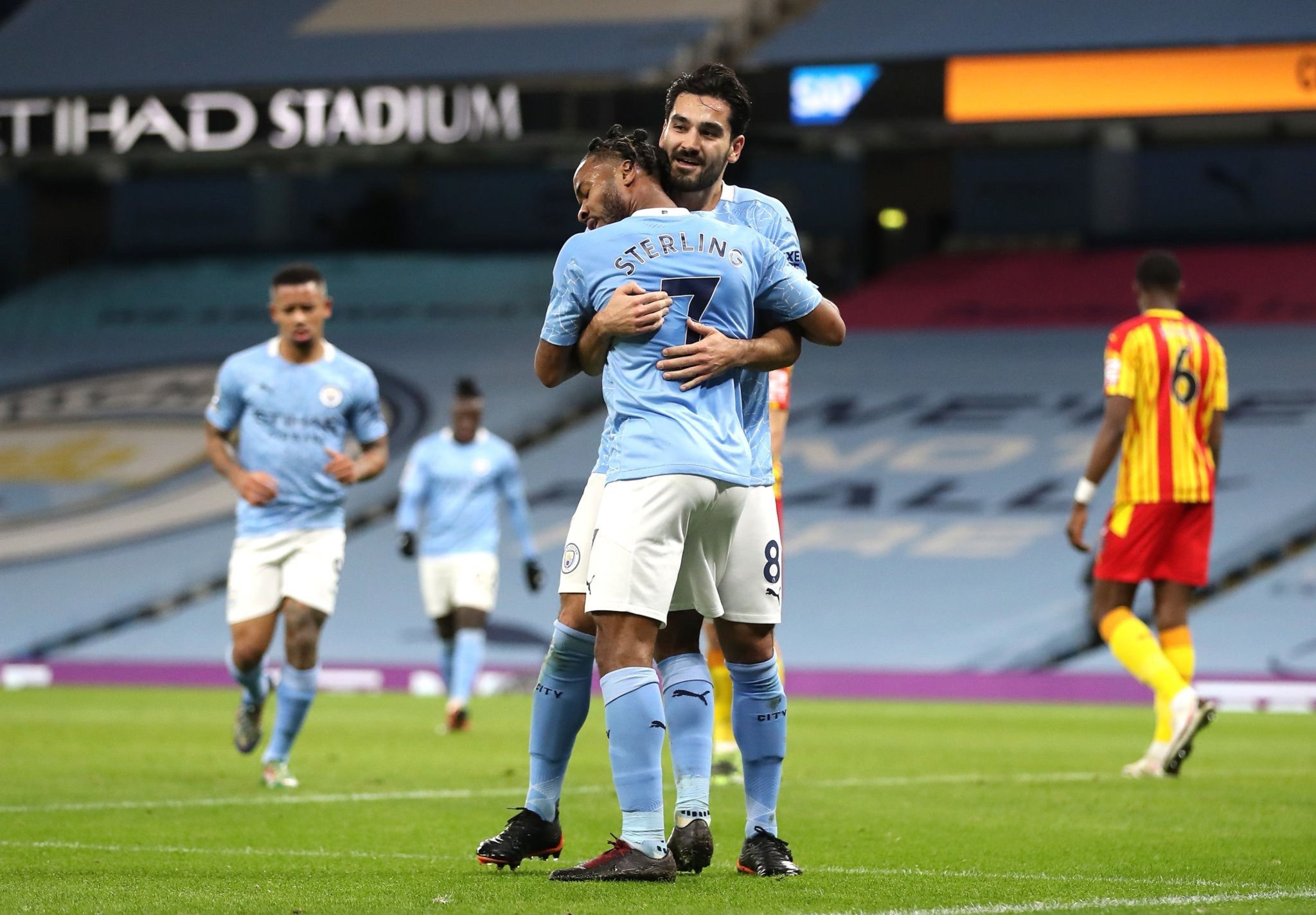 为球队立下 为球队立下