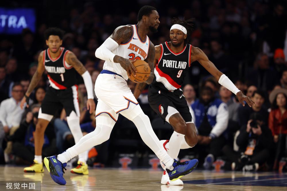 以其卓越的 以其卓越的